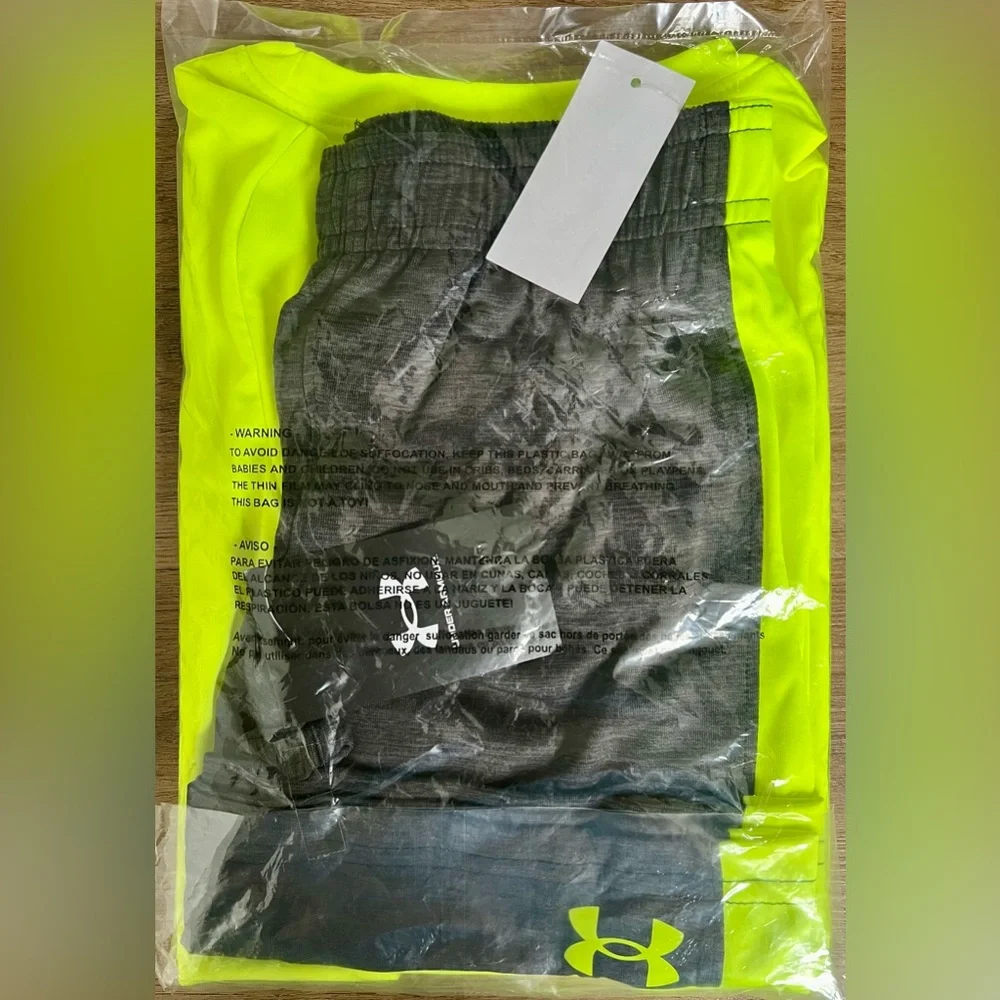 Under Armour new tags
